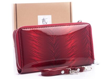 Portfel damski z paskiem na ramię czerwone piórka Jennifer Jones - obrazek 2