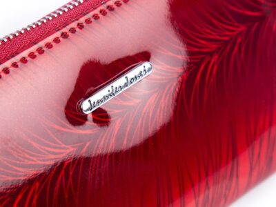 Wiśniowy lakierowany portfel damski kopertowy Jennifer Jones - obrazek 7