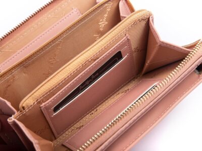 Mini torebka portfel na telefon z paskiem na szyję różowa Jennifer Jones - obrazek 8