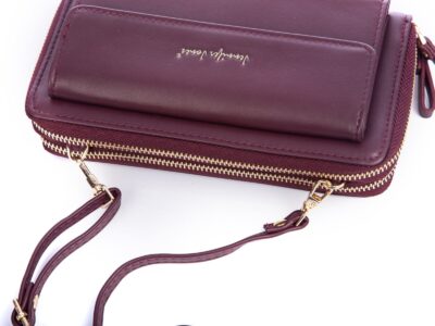 Portfel damski z kieszenią na telefon i paskiem na ramię bordowy Jennifer Jones - obrazek 4