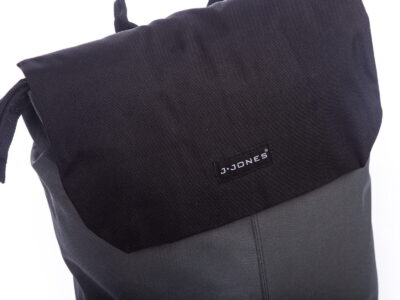 Średni plecak na laptopa z klapką vintage różowo ciemnoszary J Jones - obrazek 2