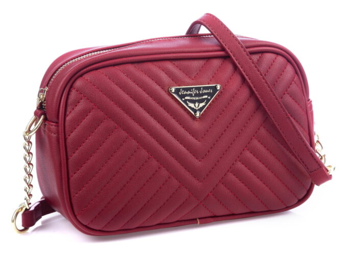 IMG_1627 Wiśniowa channelka damska pikowana mała na ramię