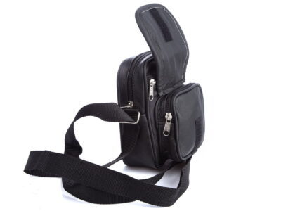 Mała saszetka męska ze skóry naturalnej czarna na ramię SERGEJ - obrazek 4