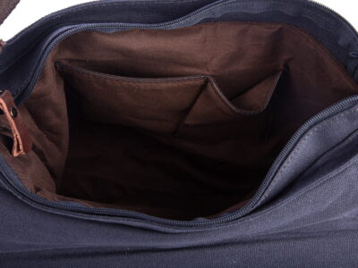 Średnia płócienna granatowa torba na ramię z klapą SERGEJ - obrazek 9