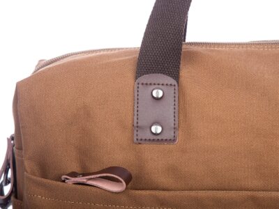 Mocne uchwyty do trzymania torby w ręcę