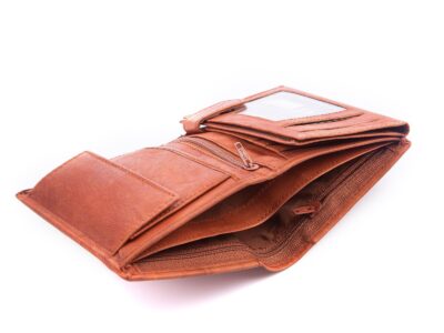 Pionowy portfel męski skórzany brązowy trifold WILD - obrazek 3