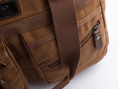 Elegancka płócienna torba do pracy A4 na laptopa brązowa SERGEJ MO&Y - obrazek 12