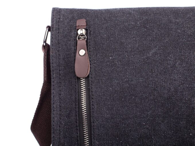 Torba z pionowym metalowym suwakiem na klapie