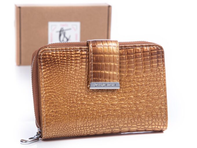 IMG_2476 Średni złoty portfel damski lakierowany Jennifer Jones z RFID