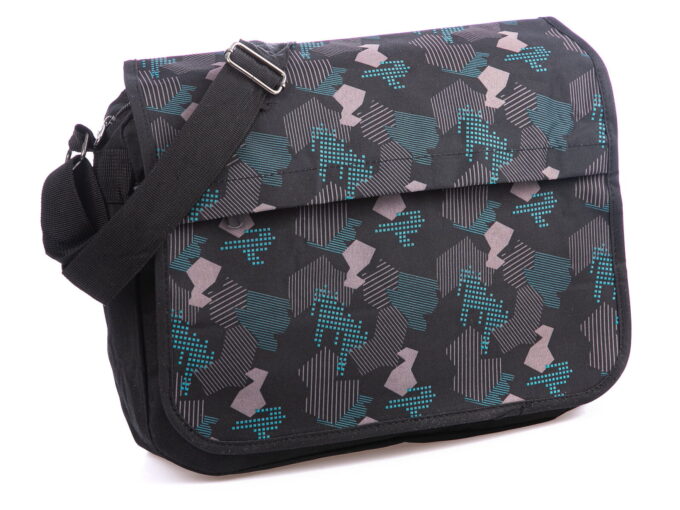 Studencka torba na ramię z klapką mieszcząca A4