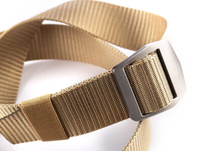 Mocny materiałowy pasek męski do spodni z metalową klamrą beżowy SPARTAN - obrazek 7