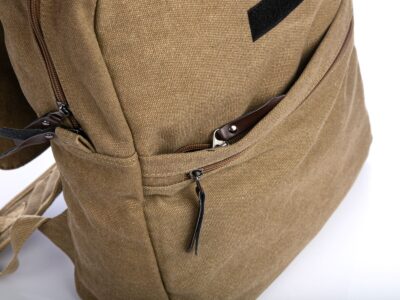 Płócienny plecak w kolorze khaki w stylu retro z klapą A4 Semi Line - obrazek 10