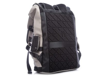 Duży elegancki plecak z wysokogatunkowej skóry ekologicznej beżowo-czarny - obrazek 2