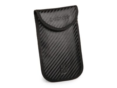 Etui na karty czarne pionowe z wzorem imitującym carbon