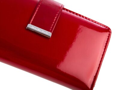 Portfel damski lakierowany w metaliczne linie czerwony Jennifer Jones - obrazek 3