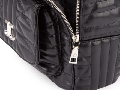 Elegancki czarny plecak damski miejski z miękkiej skóry ekologicznej - obrazek 11