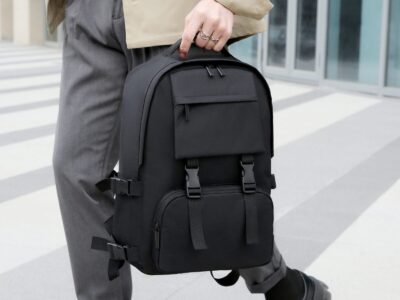 Stylowy czarny plecak na laptopa 15.6" młodzieżowy MIRU - obrazek 3