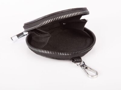 Czarny plecak damski na jadno ramię 2-komorowy z saszetką - obrazek 10