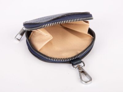 Damski plecak miejski na jedno ramię granatowy z saszetką - obrazek 9