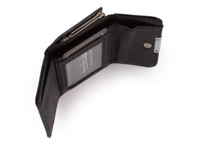 Mała portmonetka damska zapinana na bigiel lakierowana czarna w motylki - obrazek 6