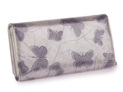 Duży poziomy portfel damski lakierowany z wzorem w tłoczone motylki srebrny - obrazek 2