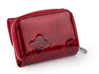 Mała portmonetka damska lakierowana czerwona z motylkami Jennifer Jones - obrazek 2
