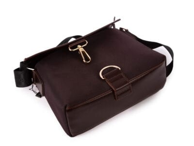 Elegancka brązowa torebka damska Jennifer Jones z klapką na karabińczyk - obrazek 8