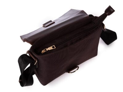 Elegancka brązowa torebka damska Jennifer Jones z klapką na karabińczyk - obrazek 6