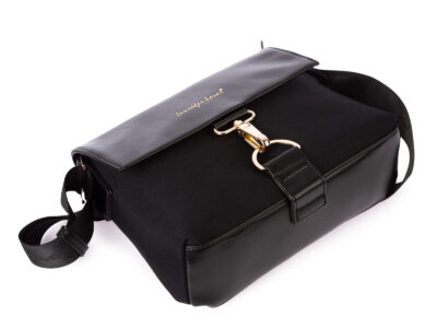 Elegancka czarna torebka damska Jennifer Jones z klapką na karabińczyk - obrazek 5