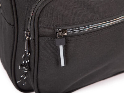 Lekki plecak miejski materiałowy w kolorze czarnym ORMI - obrazek 2