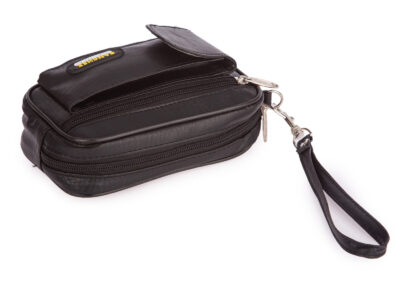 Mała czarna saszetka męska z odpianym paskiem do ręki i mocowaniem do paska od spodni - obrazek 3