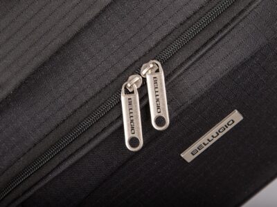 Czarna torba podróżna na kółkach ze stelażem i wyciaganą rączką Bellugio - obrazek 10