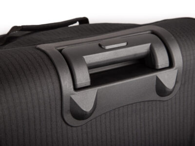 Czarna duża torba podróżna na kółkach ze stelażem i wyciaganą rączką Bellugio - obrazek 6