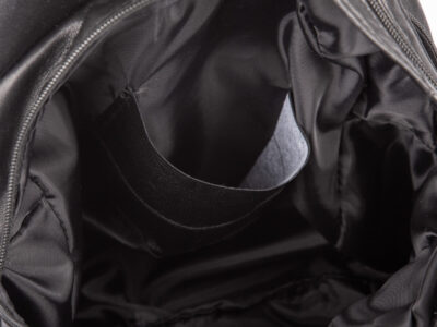 Czarny skórzany plecak damski miejski szyty ręcznie w Polsce elegancki - obrazek 6