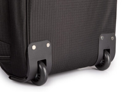 Czarna średnia torba podróżna na kółkach ze stelażem i wyciaganą rączką Bellugio - obrazek 6