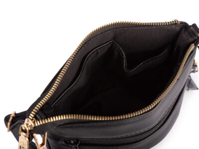 Mała bankietowa torebka damska na ramię w kolorze czarnym ze złotymi okuciami - obrazek 6