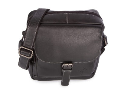 Duża skórzana torba męska na ramię, miejska w kolorze czarnym z klapką - obrazek 4
