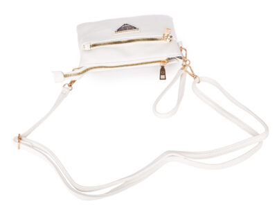 Mała bankietowa torebka damska na ramię w kolorze białym ze złotymi okuciami - obrazek 2