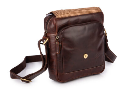 Duża skórzana torba męska na ramię, miejska w kolorze brązowym z klapką - obrazek 6