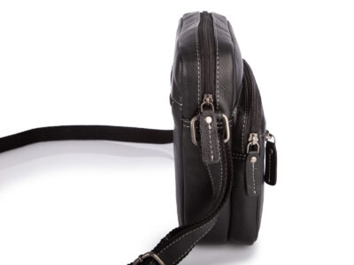 Średnia, czarna torba męska na ramię uszyta ze skóry naturalnej Jorey - obrazek 4
