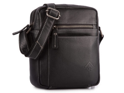 Czarna torba męska na ramię na co dzień uszyta ze skóry naturalnej