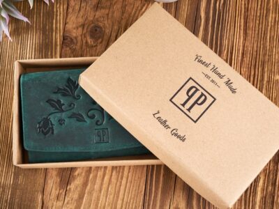 Duży zielony portfel damski z grubej surowej skóry naturalnej z tłoczeniem vintage Paolo Peruzzi - obrazek 7