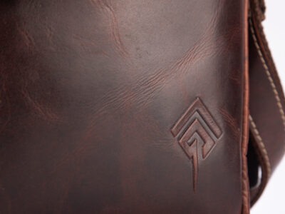 Brązowa torba męska na ramię na co dzień uszyta ze skóry naturalnej - obrazek 7