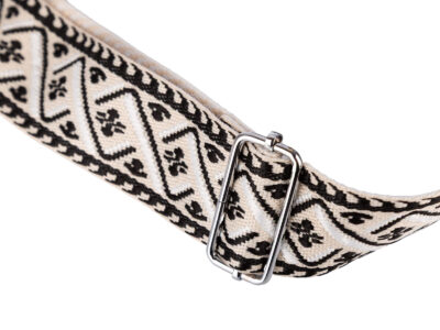 Duży, czarny, pionowy portfel damski z paskiem na ramię i małą saszetką - obrazek 3