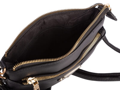 Mała bankietowa torebka damska na ramię w kolorze czarnym ze złotymi okuciami - obrazek 7