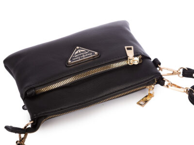 Mała bankietowa torebka damska na ramię w kolorze czarnym ze złotymi okuciami - obrazek 5