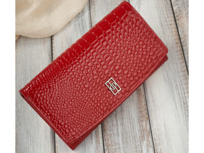 Duży lakierowany portfel damski skórzany croco czerwony Paolo Peruzzi - obrazek 3