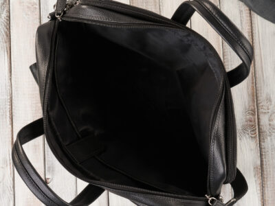 Duża, elegancka torba męska aktówka ze skóry naturalnej, czarna na laptopa - obrazek 6