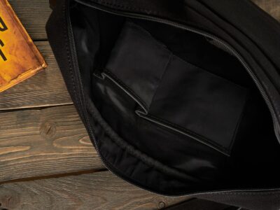 Czarna torba męska do pracy, z kieszenią na laptopa, z canvasu i skóry naturalnej - obrazek 6