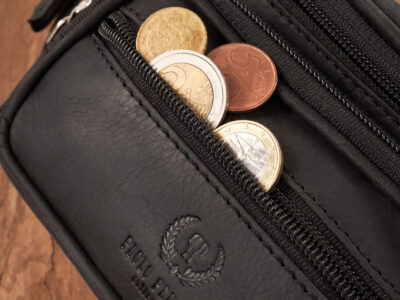 Czarna skórzana saszetka męska biodrowa nerka vintage Paolo Peruzzi - obrazek 7